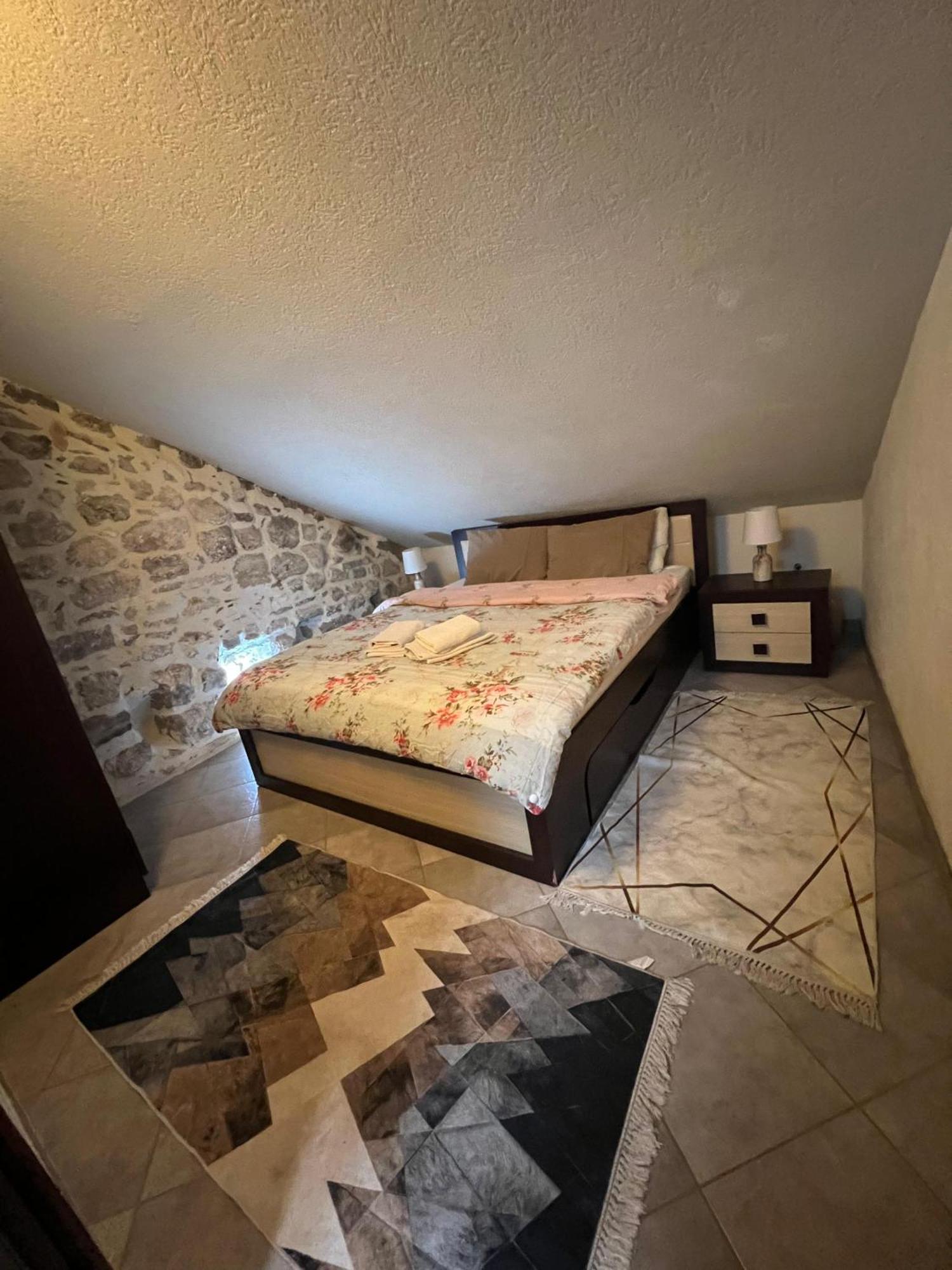 Little Bay Apartments Kotor Szoba fotó
